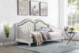 Evangeline Upholstered Daybed Silver Oak