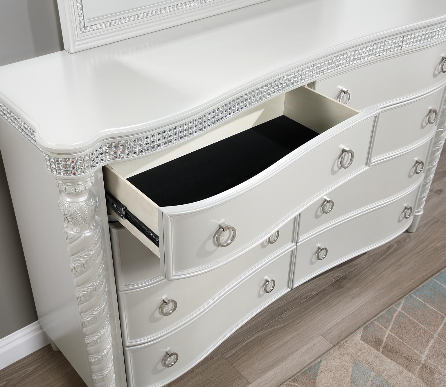 United Bedroom Sets B033