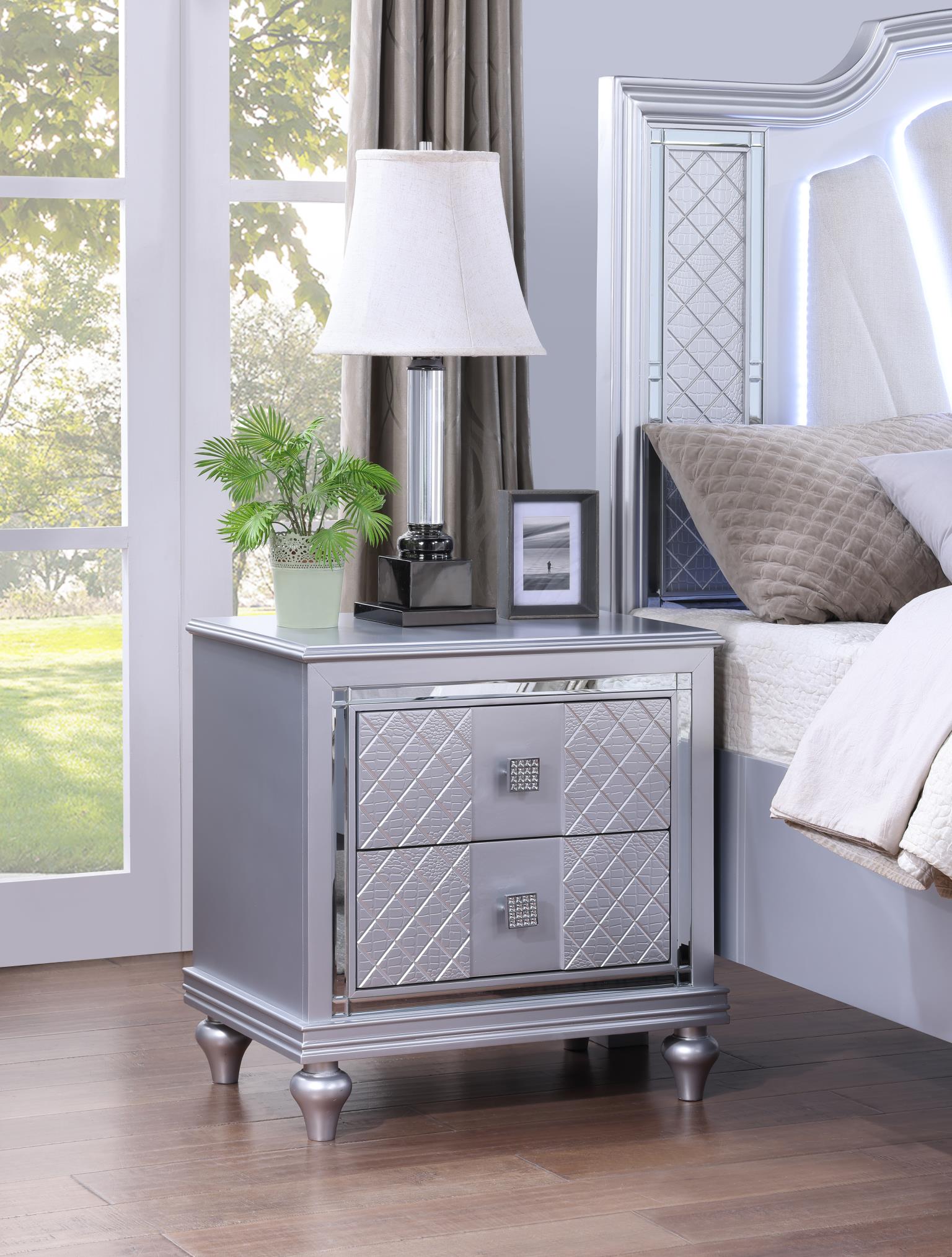 United Bedroom Sets B048