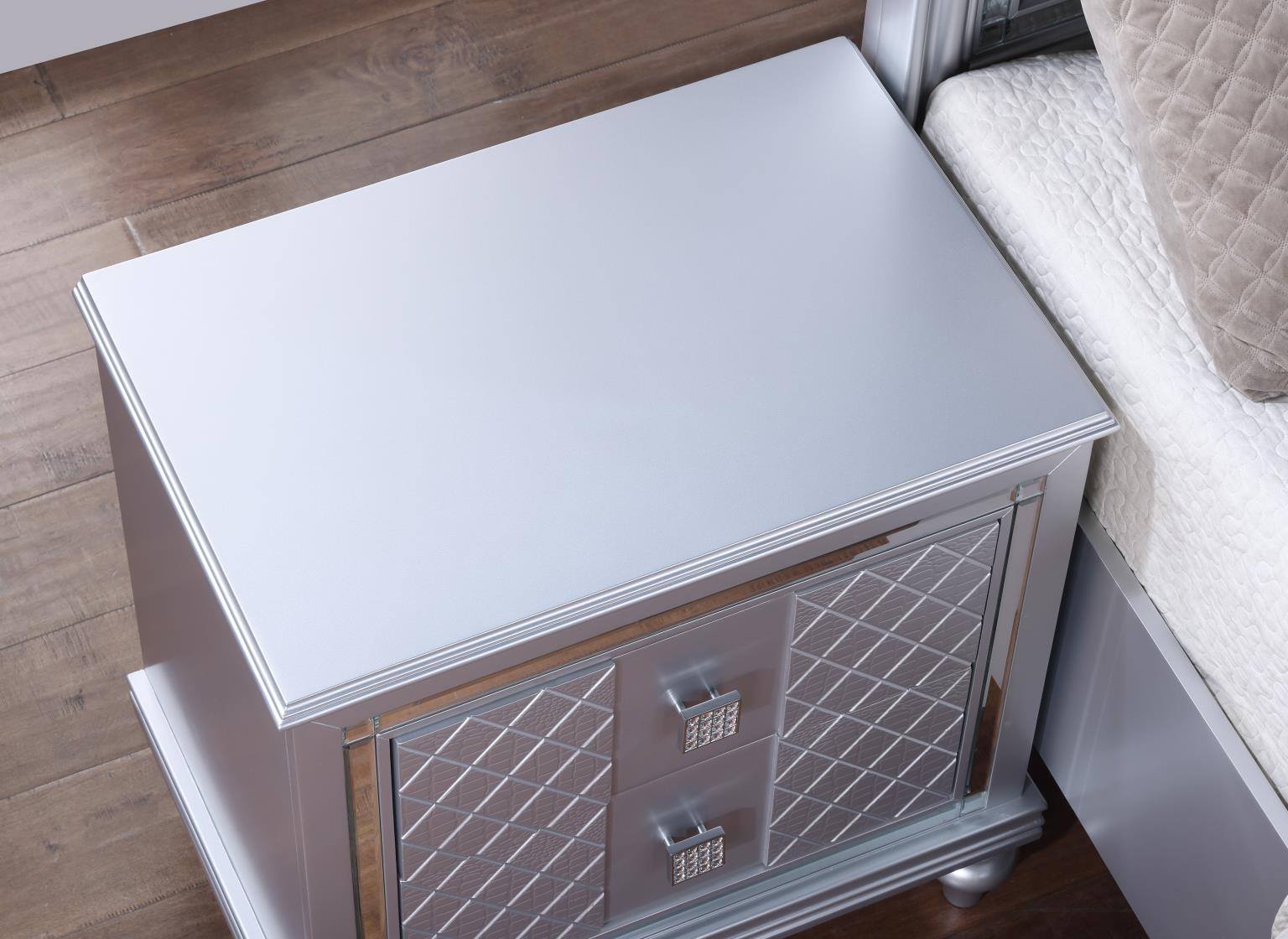 United Bedroom Sets B048